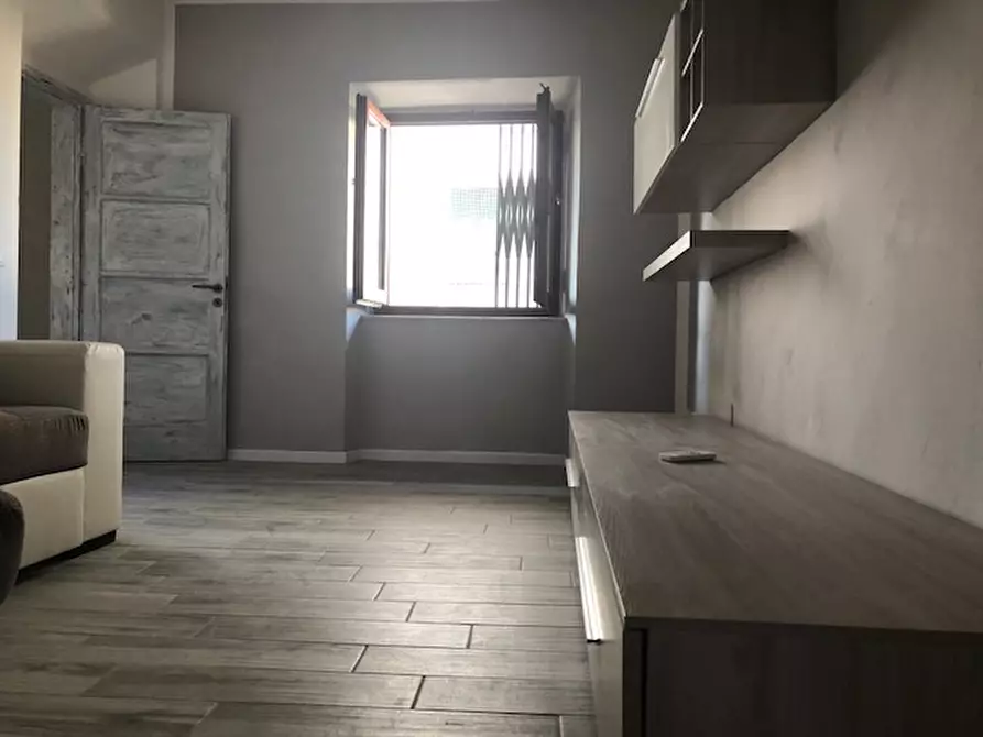 Immagine 13 di Appartamento in affitto  a Empoli