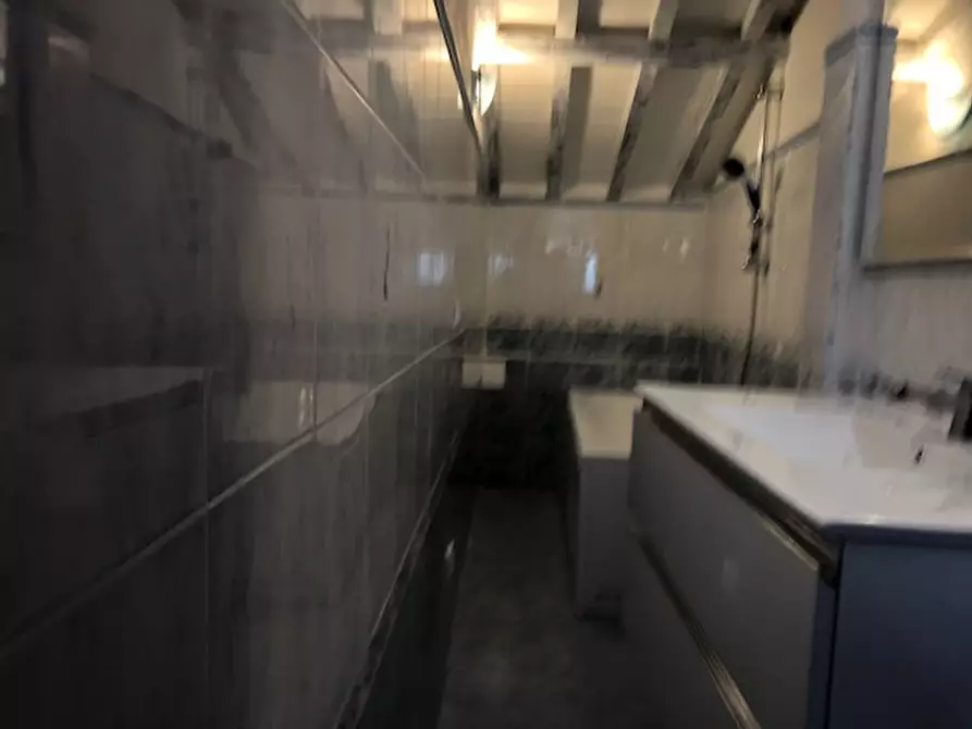 Immagine 15 di Appartamento in affitto  a Empoli