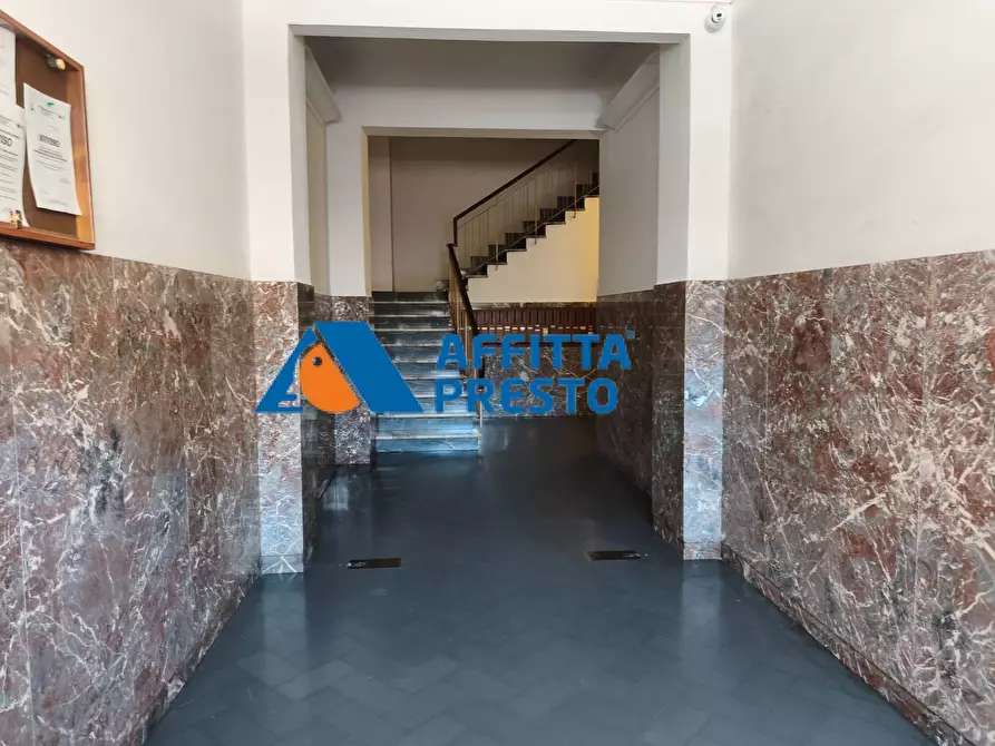 Immagine 17 di Camera in affitto  a Firenze