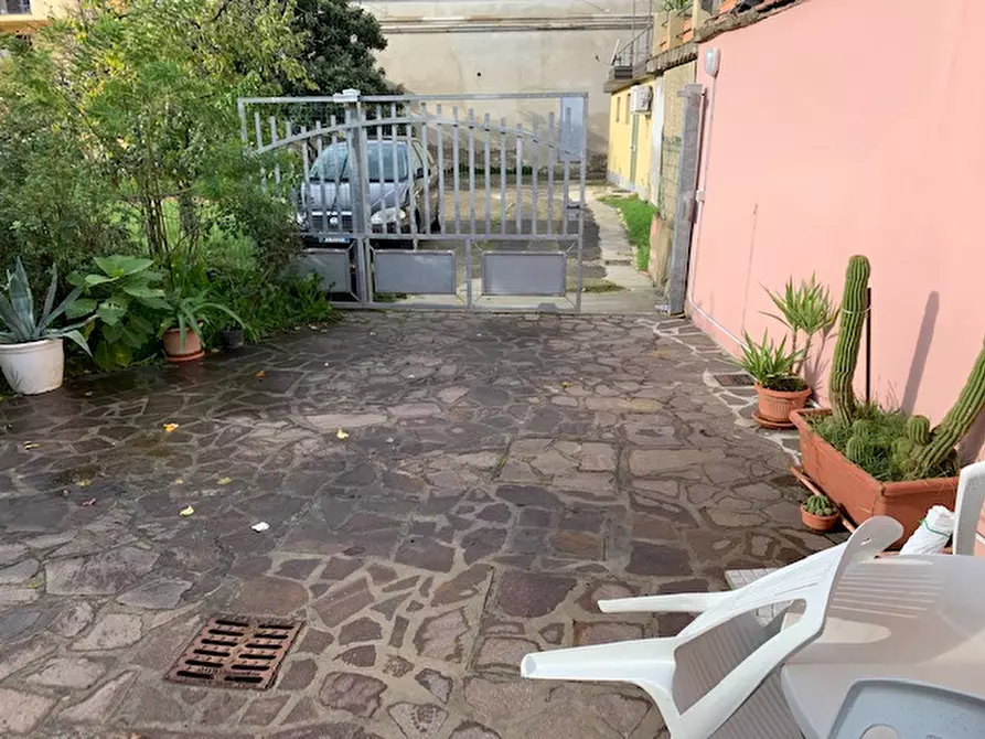Immagine 14 di Appartamento in affitto  a Empoli