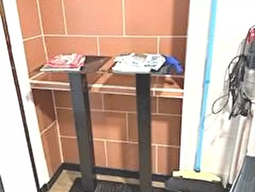 Immagine 13 di Attività commerciale in vendita  in Via Vincenzo Lancia 95 a Torino