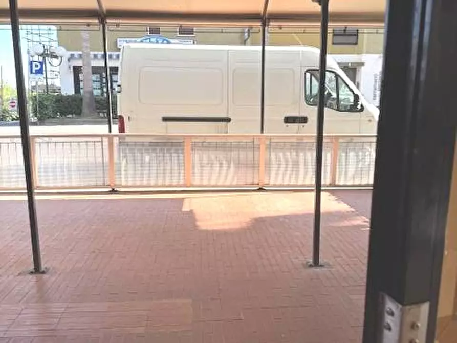Immagine 29 di Attività commerciale in vendita  in Corso Europa 31 a Borghetto Santo Spirito