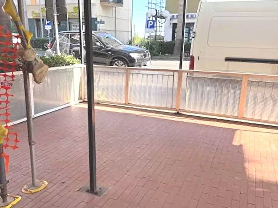 Immagine 30 di Attività commerciale in vendita  in Corso Europa 31 a Borghetto Santo Spirito