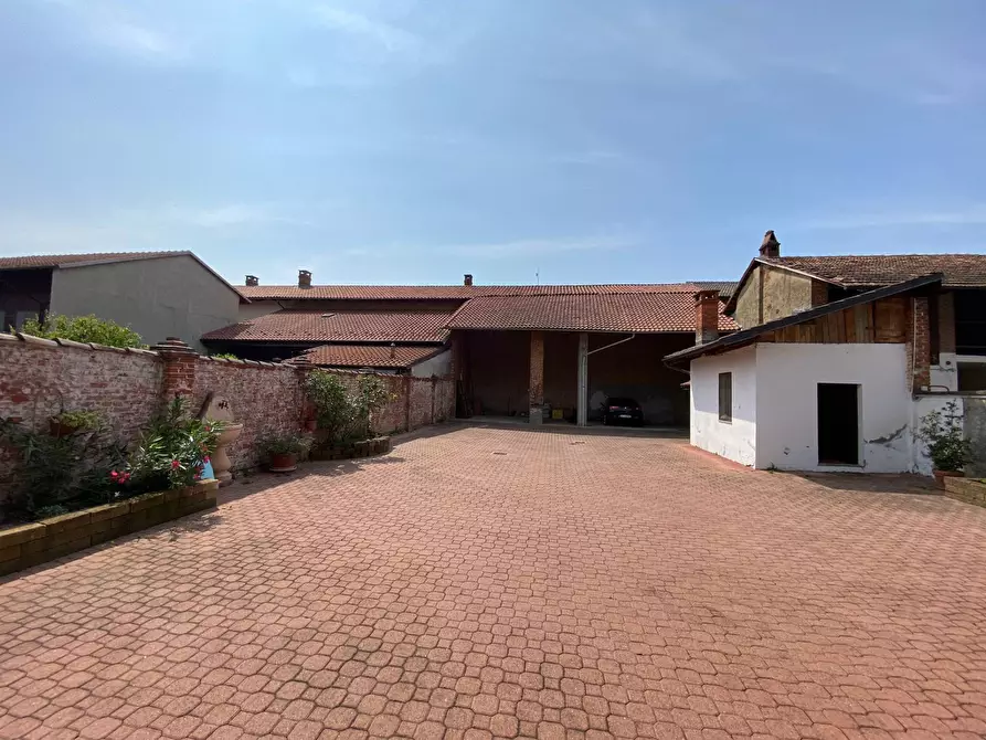 Immagine 2 di Casa semindipendente in vendita  in via isonzo 10 a Caluso