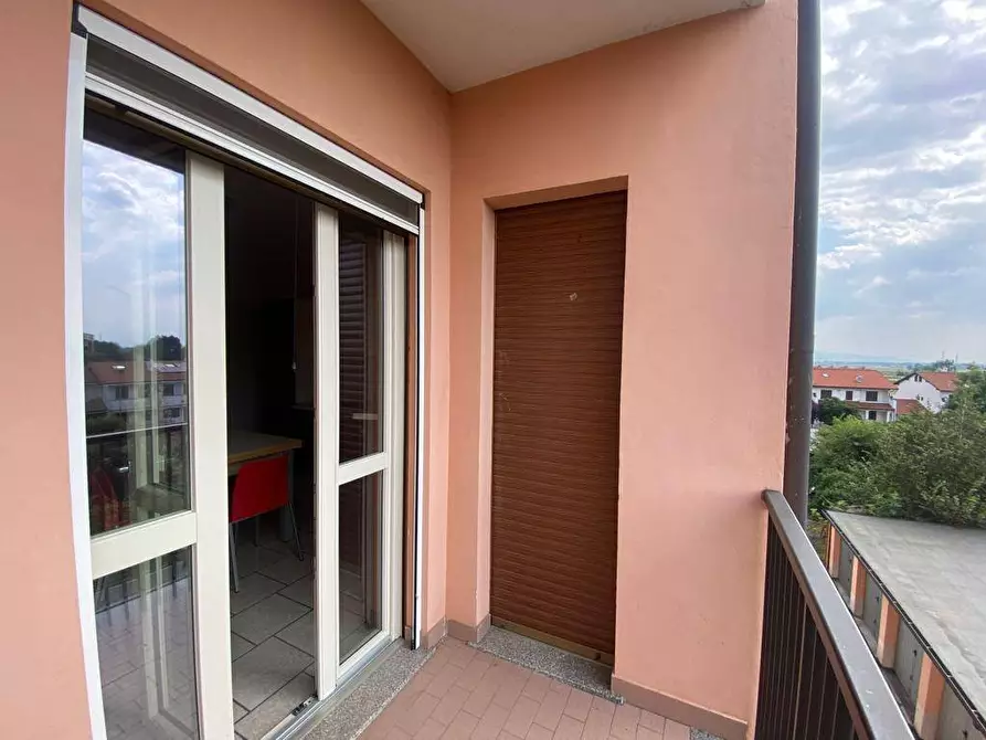 Immagine 5 di Appartamento in affitto  in via montello a Caluso