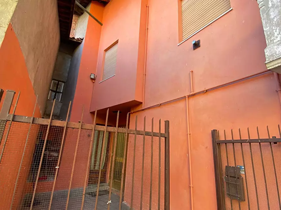 Immagine 1 di Casa semindipendente in vendita  in via stazione a Albiano D'ivrea