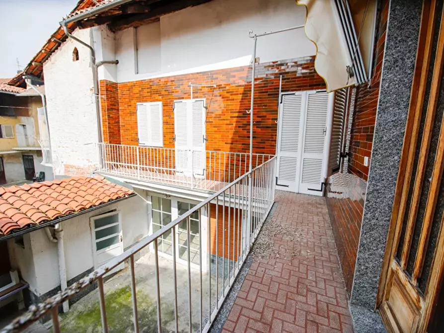 Immagine 5 di Casa semindipendente in vendita  in VIA CARLO VIGNA 00 a San Giorgio Canavese