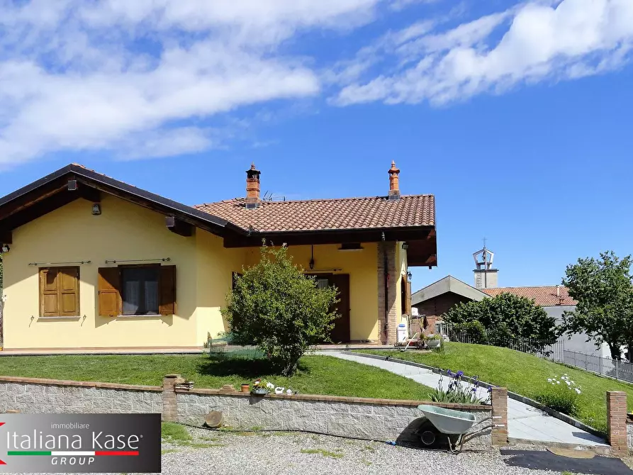 Immagine 2 di Villa in vendita  in via falcone 1 a Albiano D'ivrea