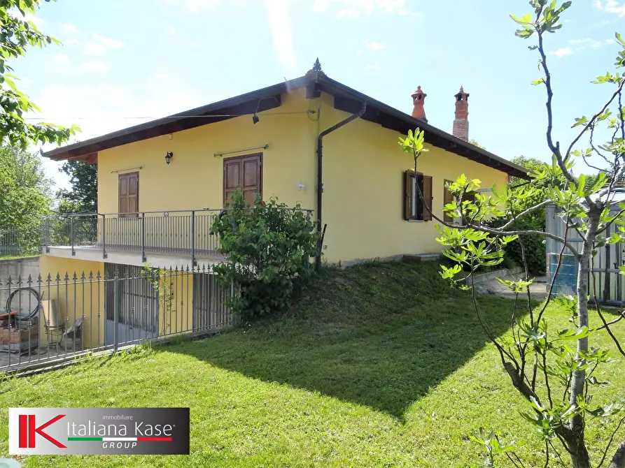 Immagine 7 di Villa in vendita  in via falcone 1 a Albiano D'ivrea
