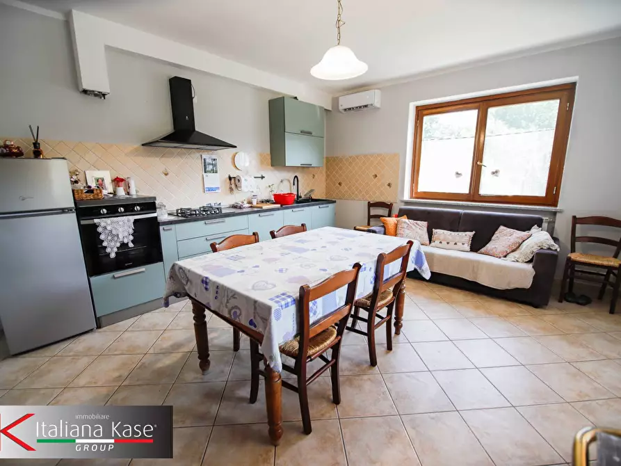 Immagine 12 di Villa in vendita  in via falcone 1 a Albiano D'ivrea