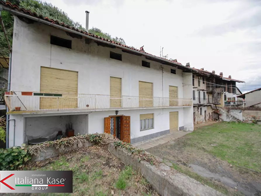 Immagine 4 di Casa semindipendente in vendita  in via castiglione a Albiano D'ivrea