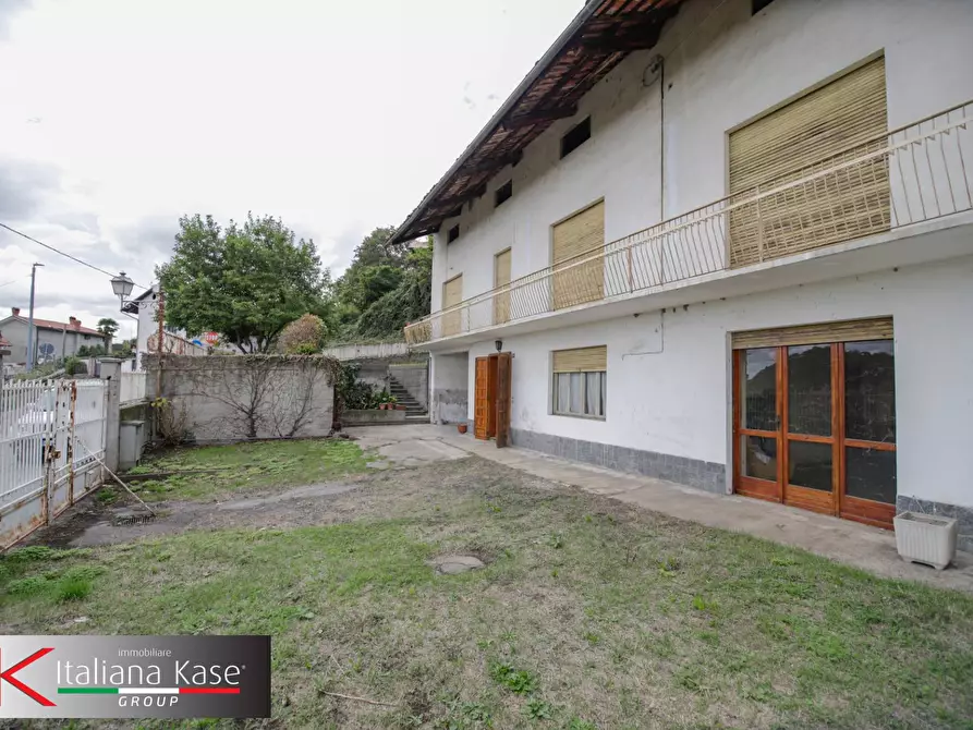 Immagine 5 di Casa semindipendente in vendita  in via castiglione a Albiano D'ivrea