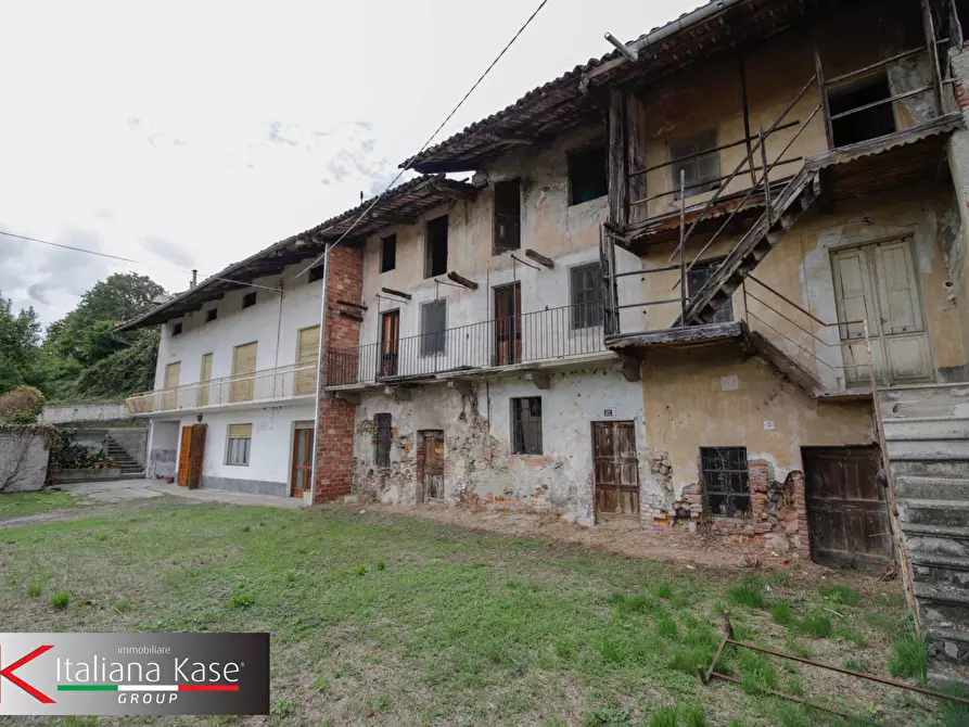 Immagine 3 di Casa semindipendente in vendita  in via castiglione a Albiano D'ivrea