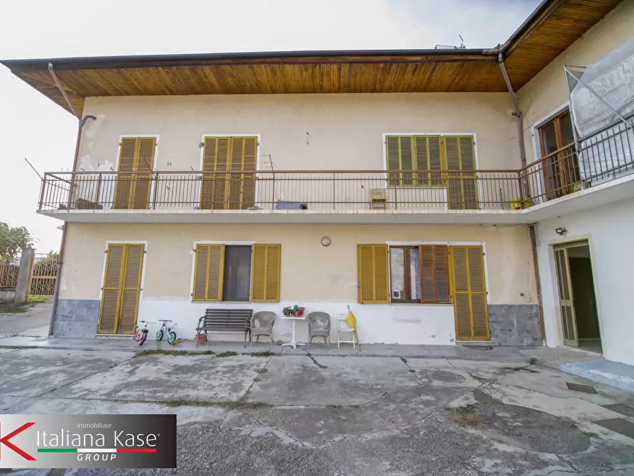 Immagine 2 di Casa semindipendente in vendita  in via barone a Albiano D'ivrea