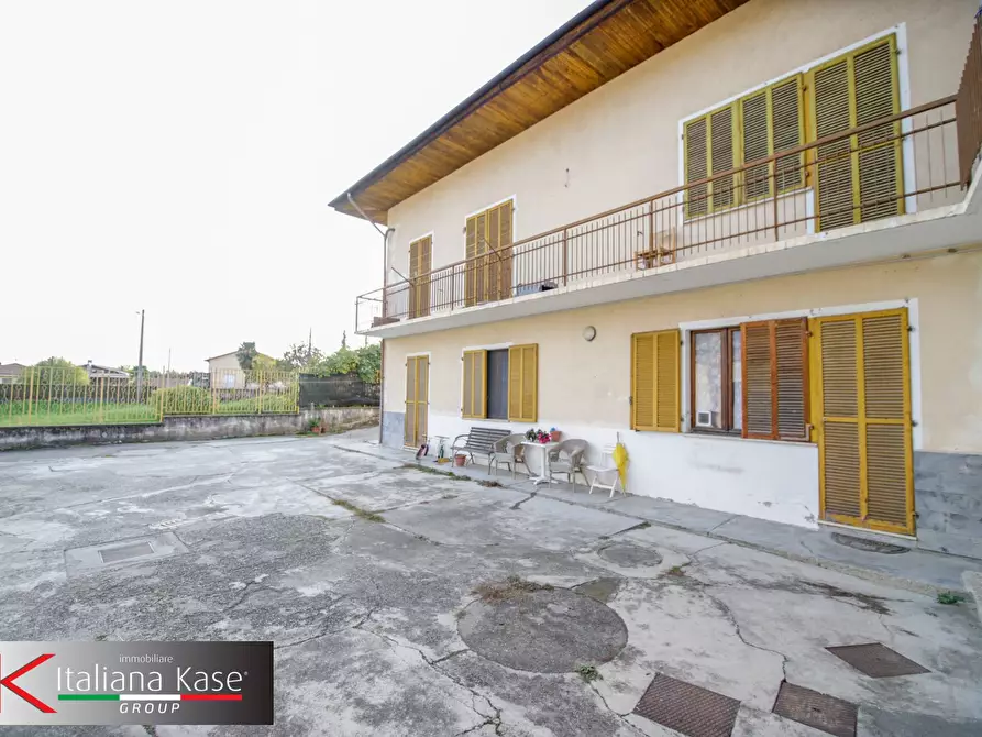 Immagine 3 di Casa semindipendente in vendita  in via barone a Albiano D'ivrea