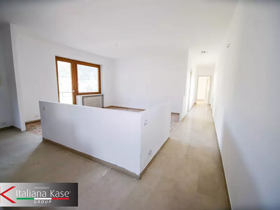 Immagine 8 di Casa semindipendente in vendita  in via barone a Albiano D'ivrea