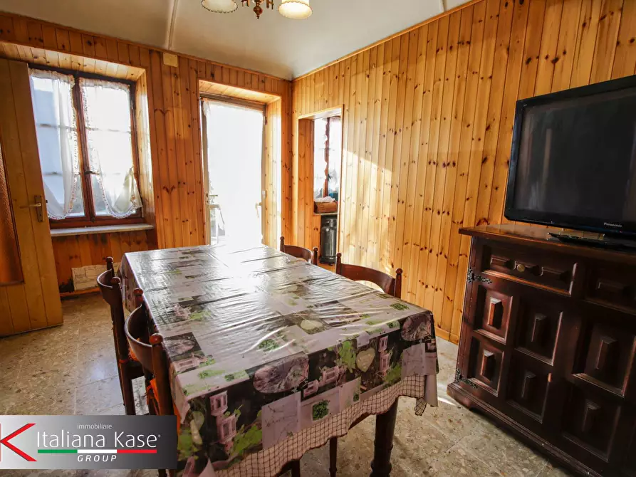 Immagine 13 di Casa semindipendente in vendita  in piazza caduti 6 a Maglione