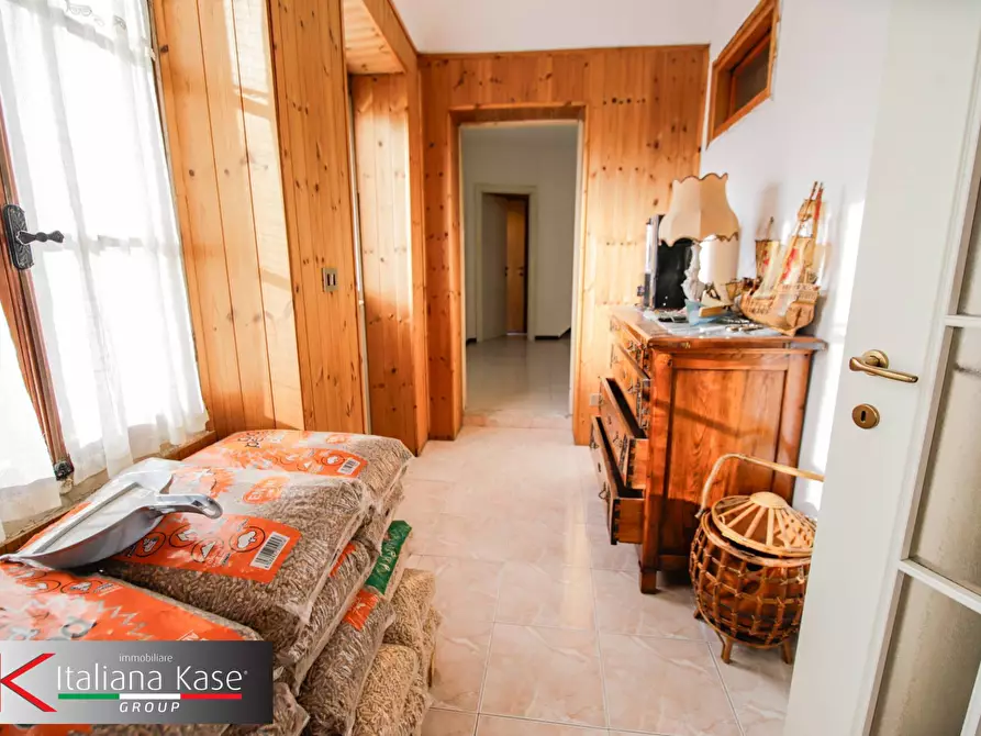 Immagine 26 di Casa semindipendente in vendita  in piazza caduti 6 a Maglione