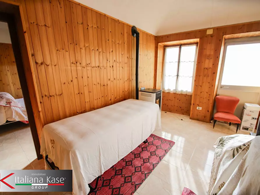 Immagine 33 di Casa semindipendente in vendita  in piazza caduti 6 a Maglione