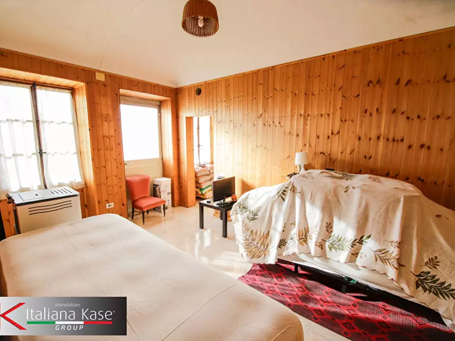 Immagine 34 di Casa semindipendente in vendita  in piazza caduti 6 a Maglione