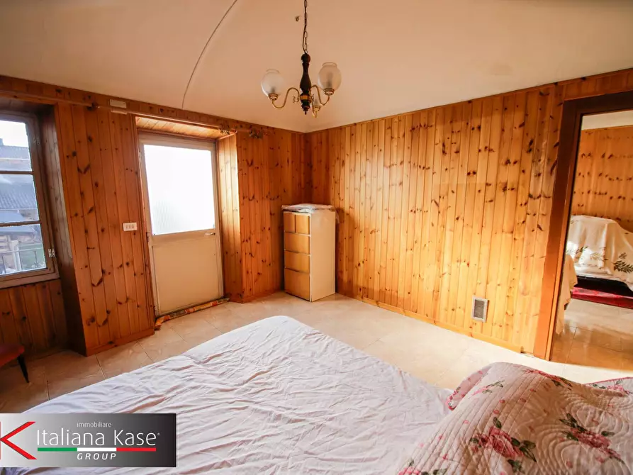 Immagine 38 di Casa semindipendente in vendita  in piazza caduti 6 a Maglione