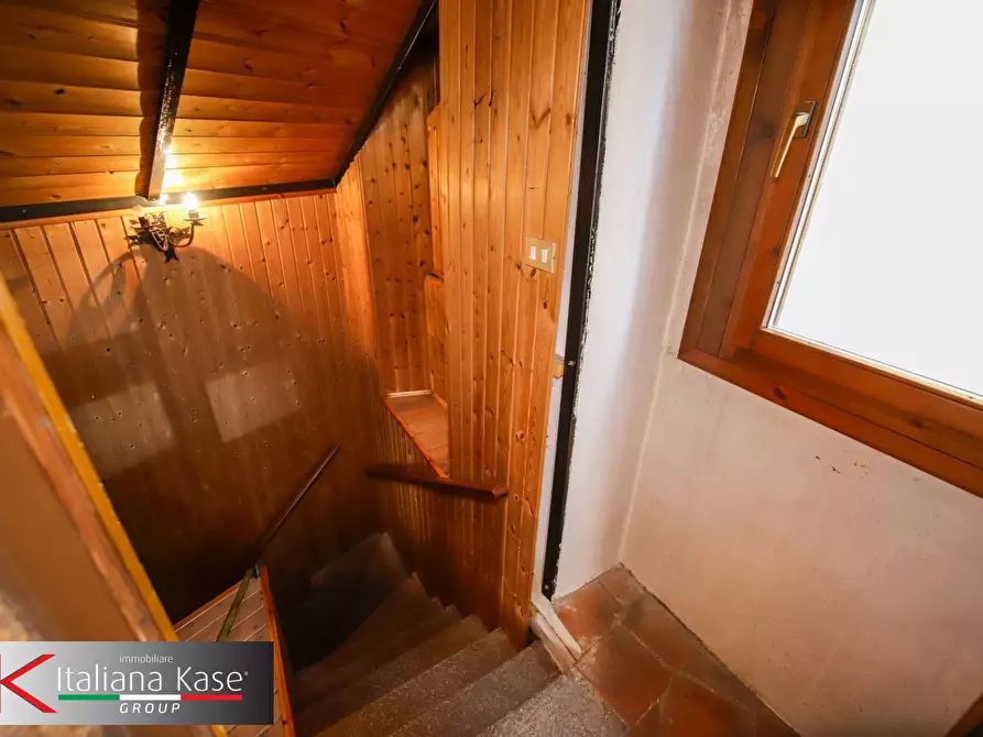 Immagine 39 di Casa semindipendente in vendita  in piazza caduti 6 a Maglione