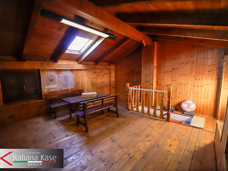 Immagine 42 di Casa semindipendente in vendita  in piazza caduti 6 a Maglione