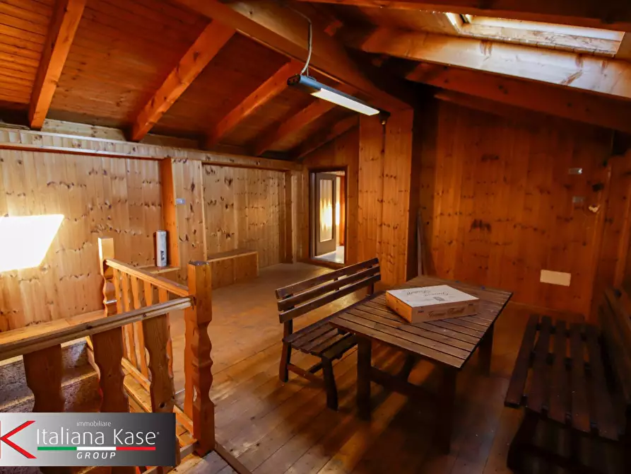 Immagine 45 di Casa semindipendente in vendita  in piazza caduti 6 a Maglione