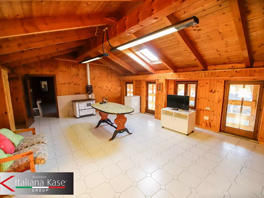 Immagine 46 di Casa semindipendente in vendita  in piazza caduti 6 a Maglione