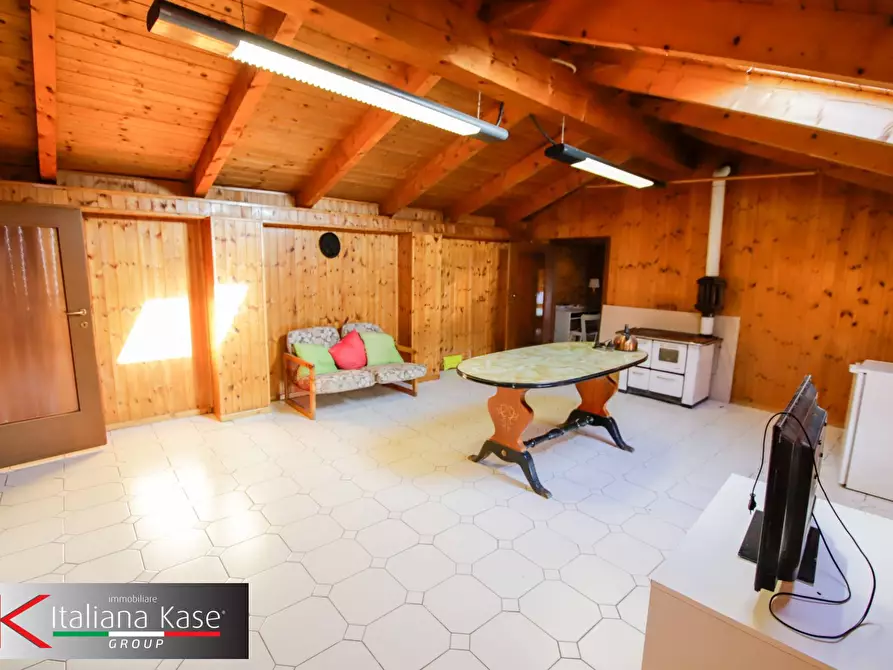 Immagine 47 di Casa semindipendente in vendita  in piazza caduti 6 a Maglione