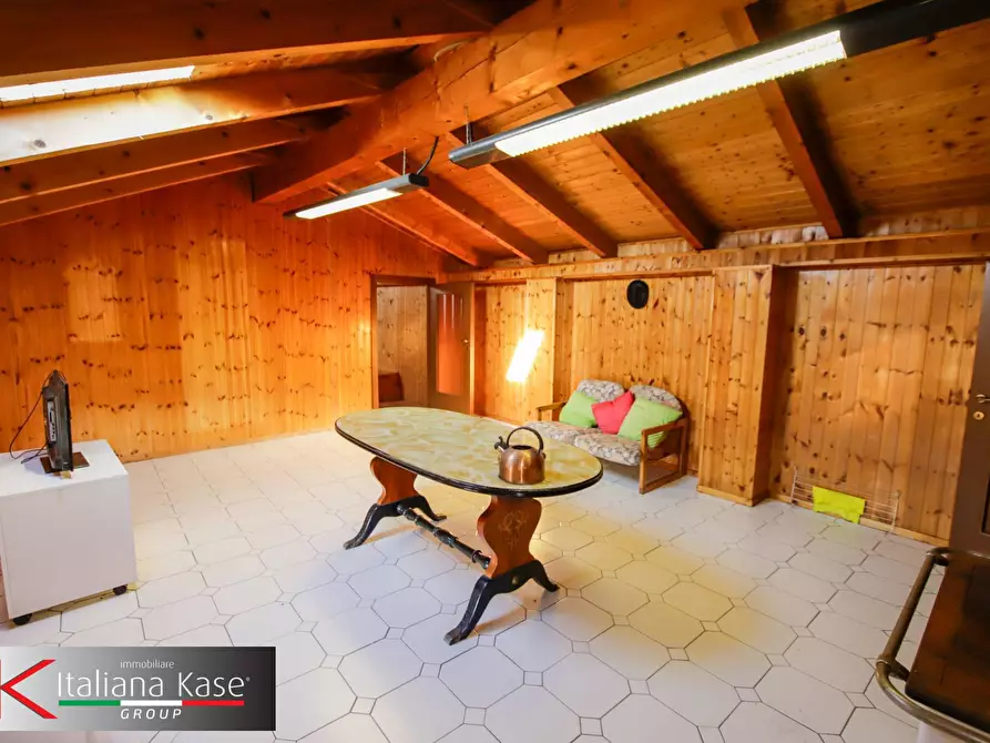 Immagine 48 di Casa semindipendente in vendita  in piazza caduti 6 a Maglione