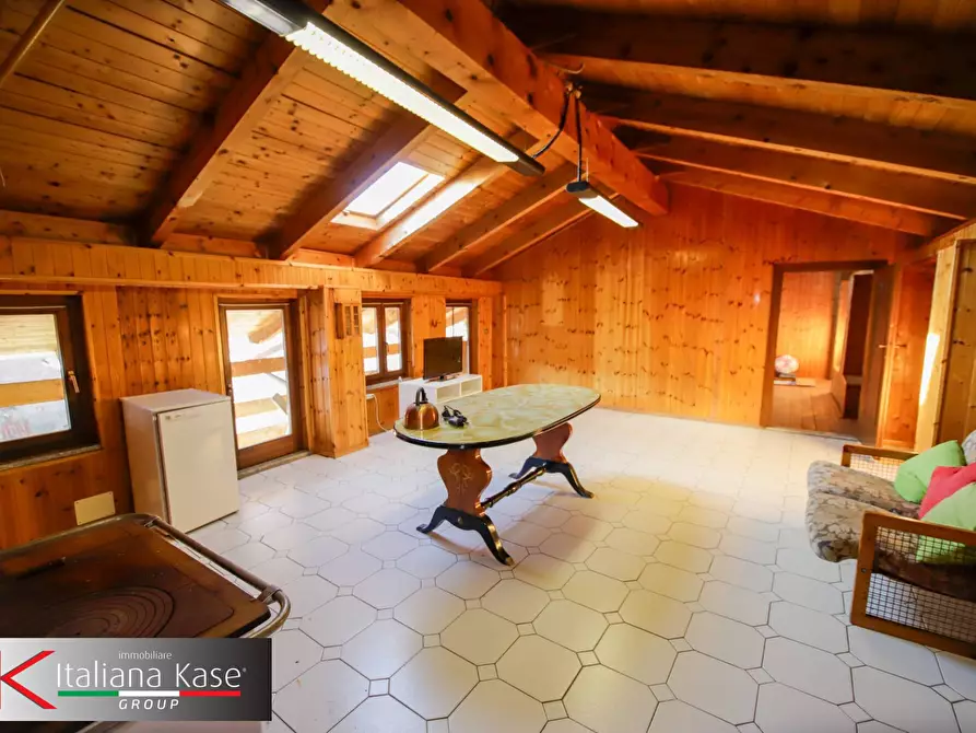 Immagine 49 di Casa semindipendente in vendita  in piazza caduti 6 a Maglione