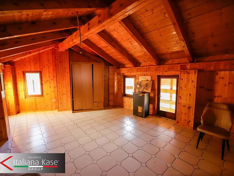 Immagine 51 di Casa semindipendente in vendita  in piazza caduti 6 a Maglione