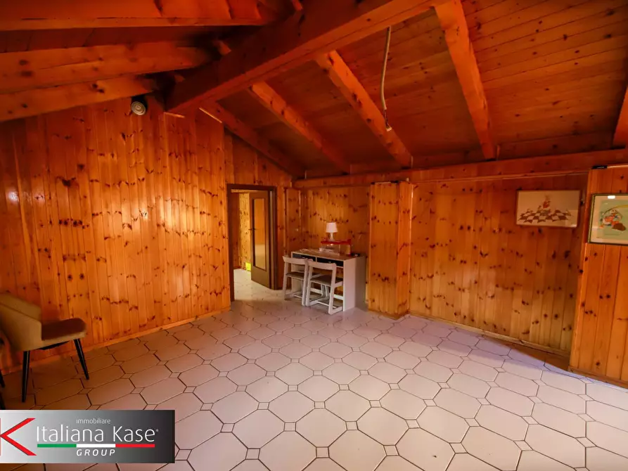 Immagine 54 di Casa semindipendente in vendita  in piazza caduti 6 a Maglione