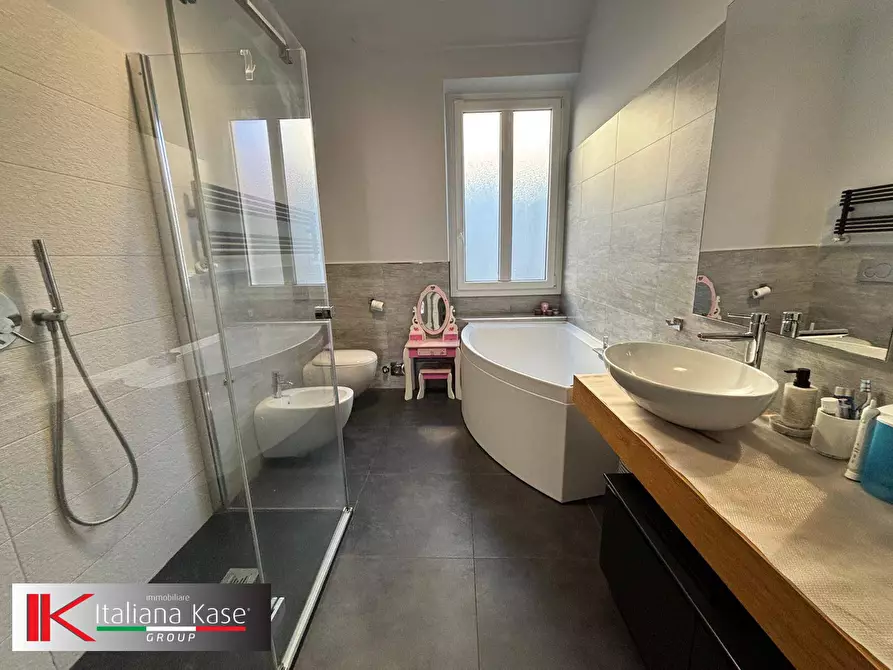 Immagine 10 di Appartamento in vendita  in Via Roma a Settimo Torinese