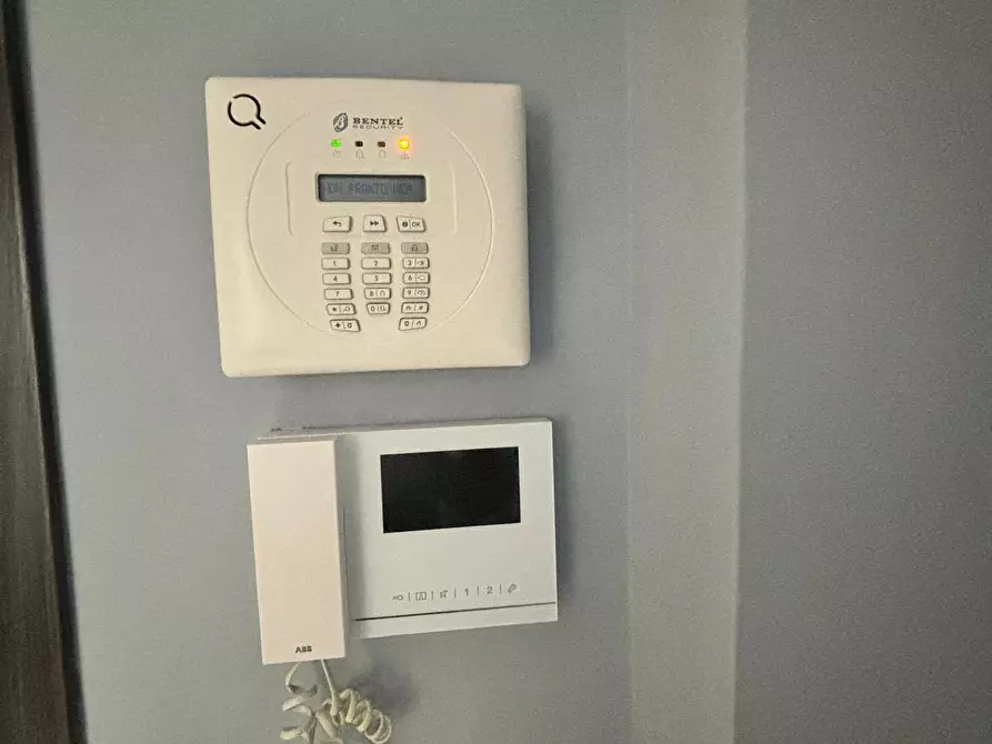 Immagine 12 di Appartamento in vendita  in Via Roma a Settimo Torinese