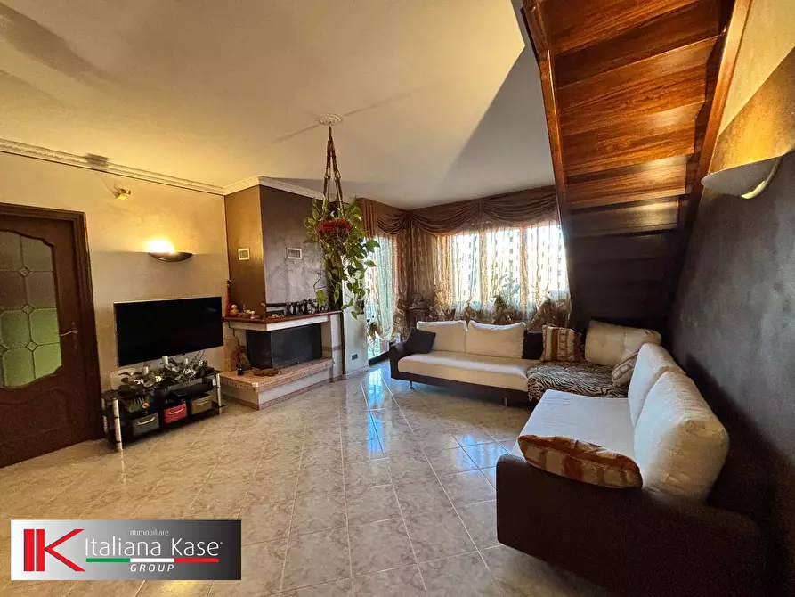 Immagine 2 di Appartamento in vendita  in Via Fenoglio a Settimo Torinese