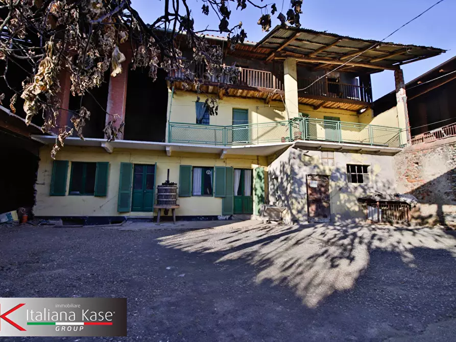 Immagine 1 di Casa semindipendente in vendita  in via cesare battisti a Albiano D'ivrea