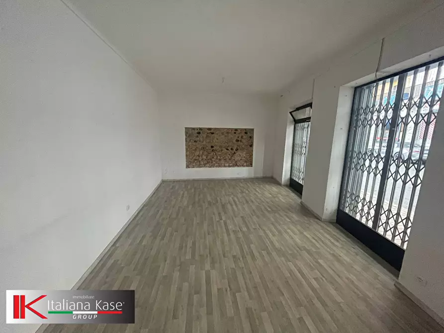 Immagine 2 di Attività commerciale in affitto  in Via XX Settembre a Brandizzo