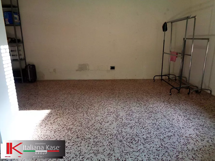 Immagine 6 di Ufficio in vendita  in Via Volpiano a Brandizzo