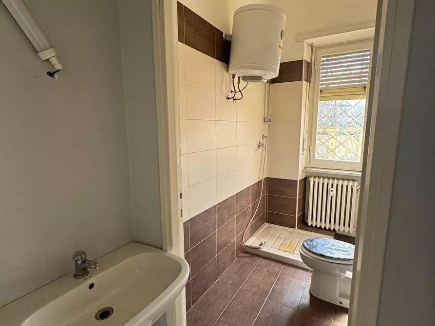 Immagine 15 di Ufficio in vendita  in Via Volpiano a Brandizzo