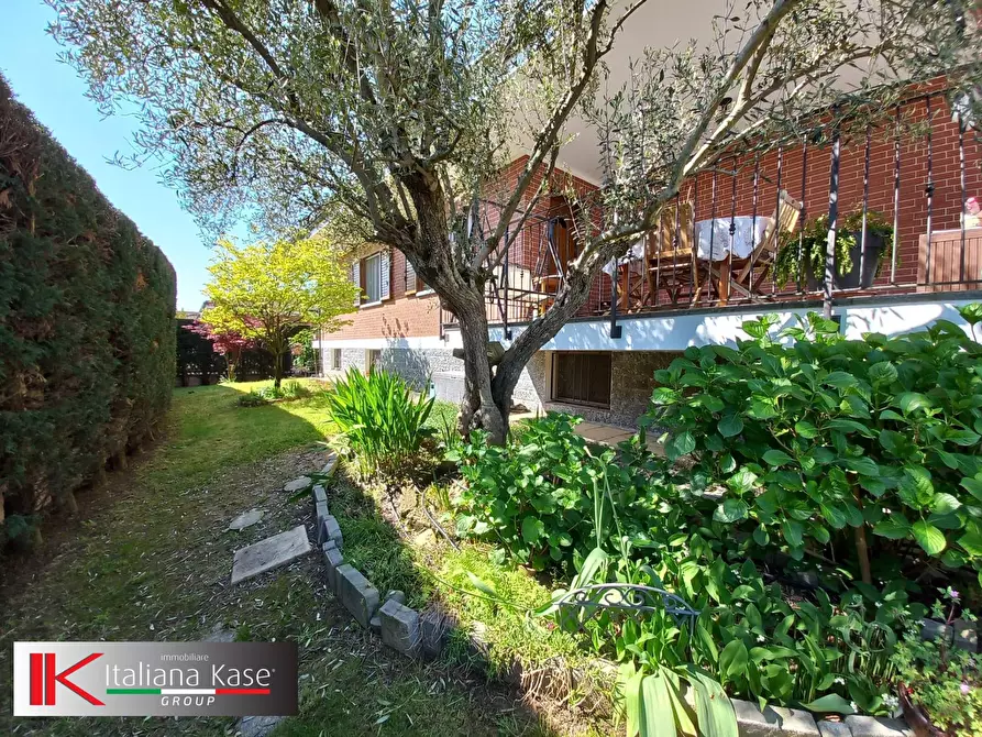 Immagine 8 di Villa in vendita  in vicolo giulio 11 a San Giusto Canavese