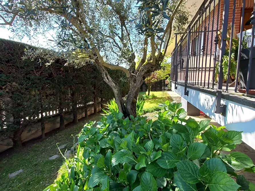 Immagine 12 di Villa in vendita  in vicolo giulio 11 a San Giusto Canavese
