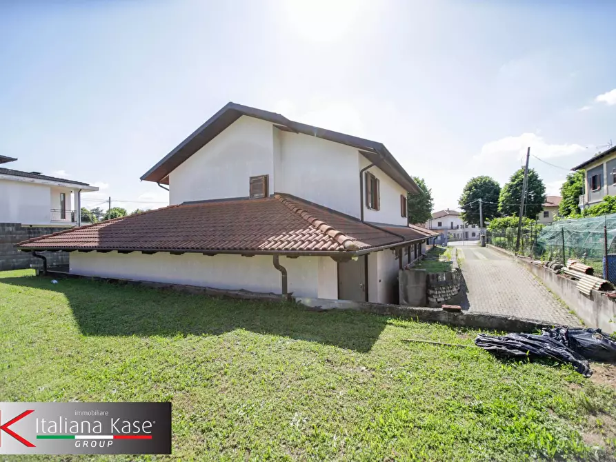 Immagine 3 di Villa in vendita  in CORSO REPUBBLICA 13 a San Giorgio Canavese