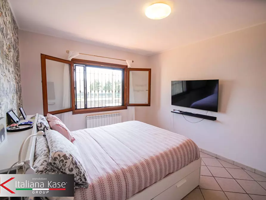 Immagine 18 di Villa in vendita  in CORSO REPUBBLICA 13 a San Giorgio Canavese