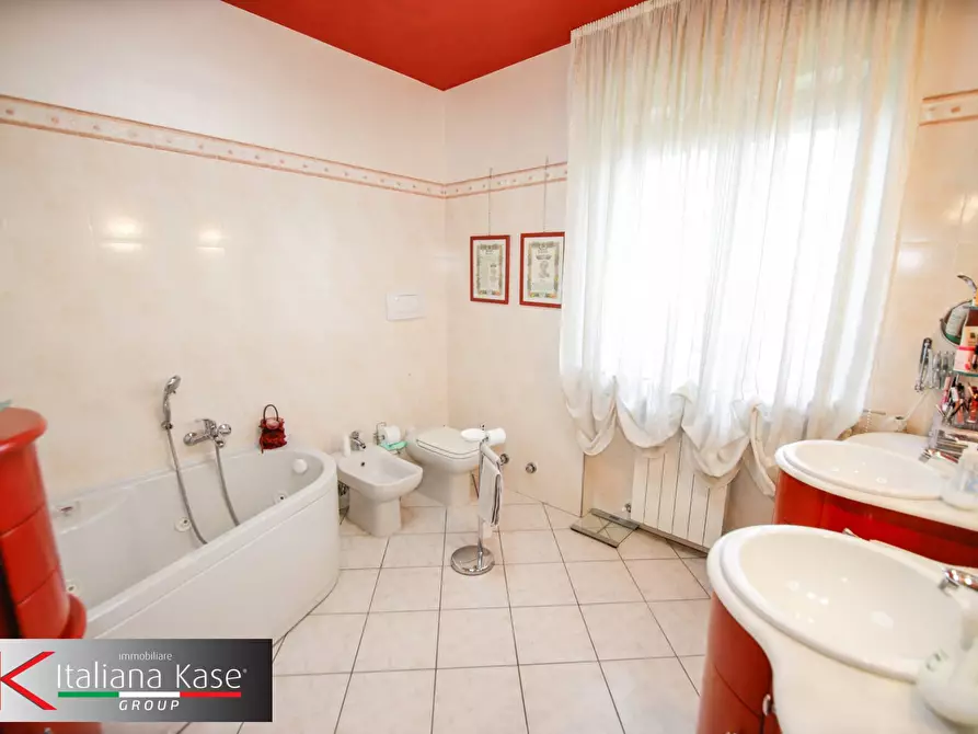 Immagine 34 di Villa in vendita  in vicolo giulio 11 a San Giusto Canavese