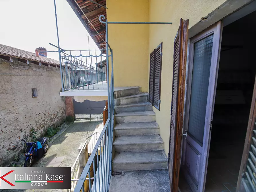 Immagine 23 di Casa semindipendente in vendita  a Cuceglio