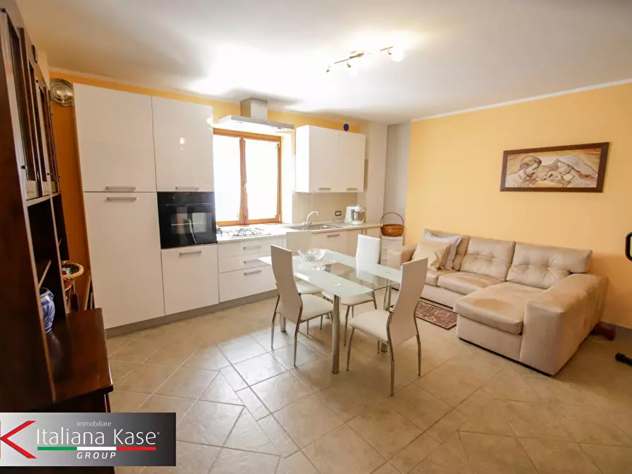 Immagine 9 di Casa semindipendente in vendita  in via vittorio veneto b 27 a Caluso