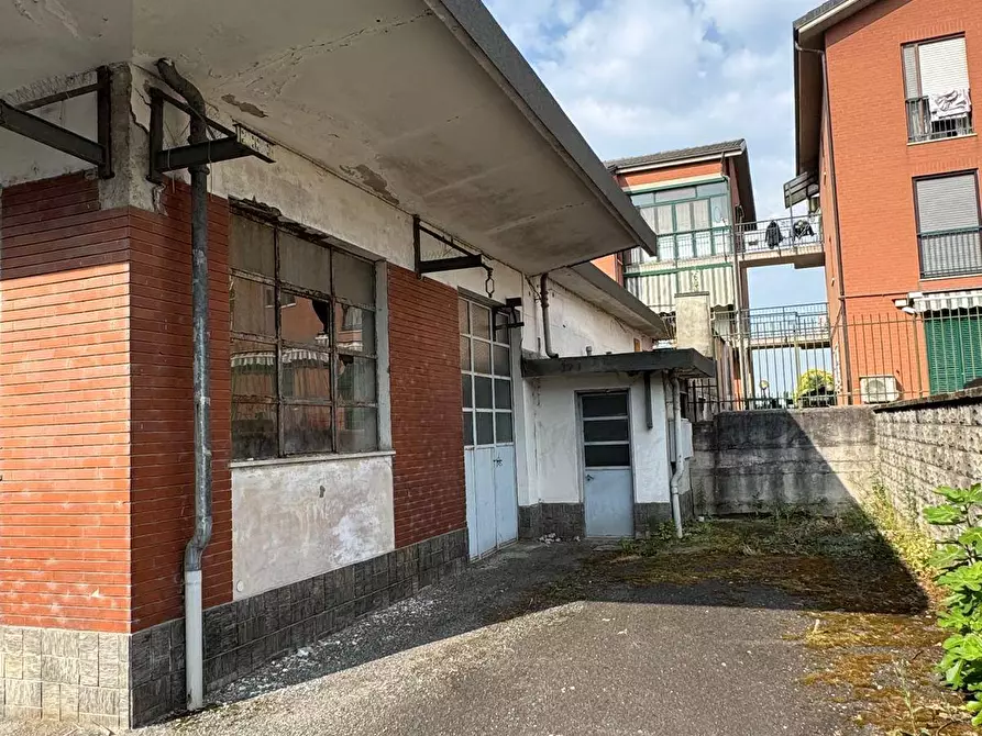 Immagine 4 di Locale commerciale in vendita  in Via Villacristina a Collegno