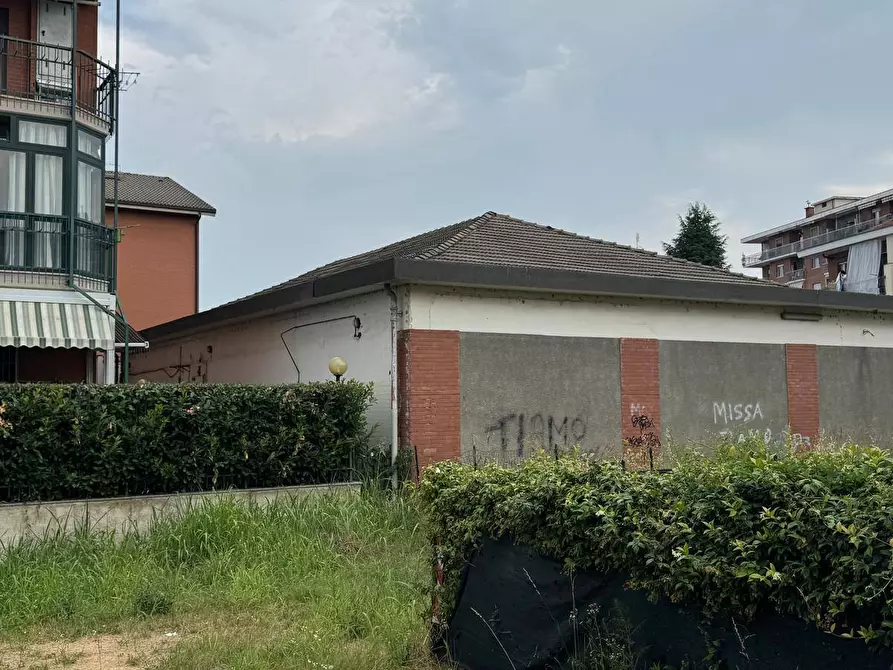 Immagine 29 di Locale commerciale in vendita  in Via Villacristina a Collegno